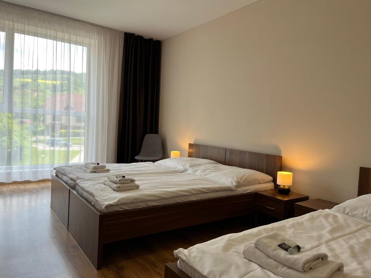 Hotel Aréna Brumov Esterno foto