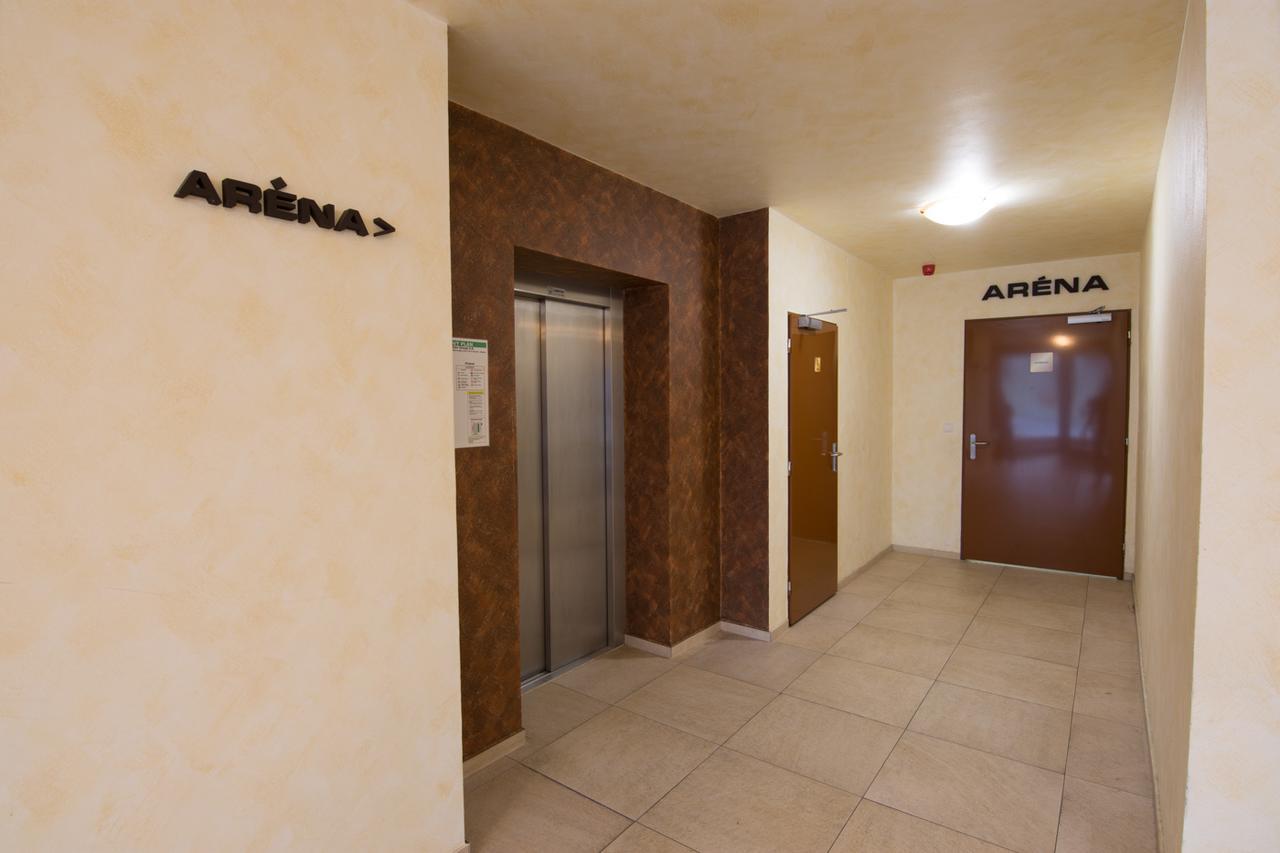 Hotel Aréna Brumov Esterno foto