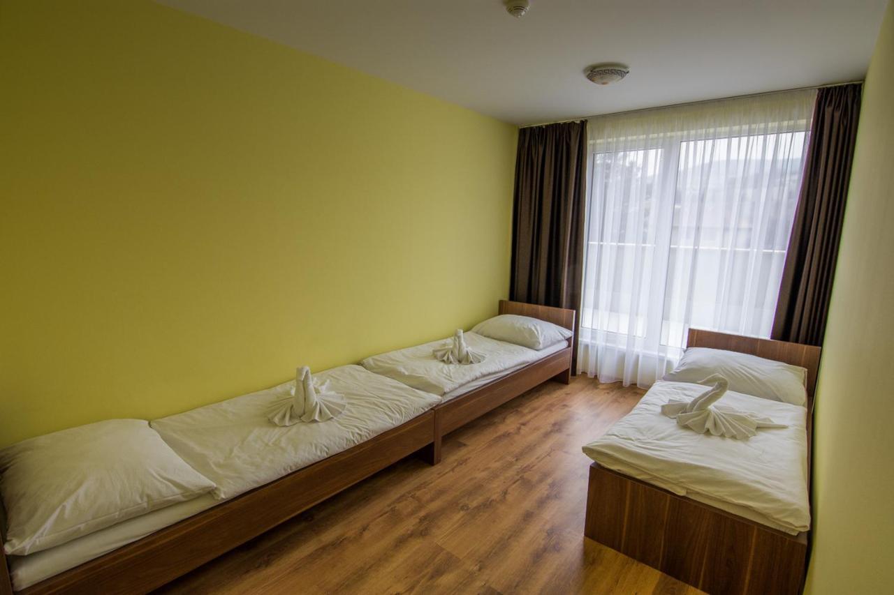 Hotel Aréna Brumov Esterno foto