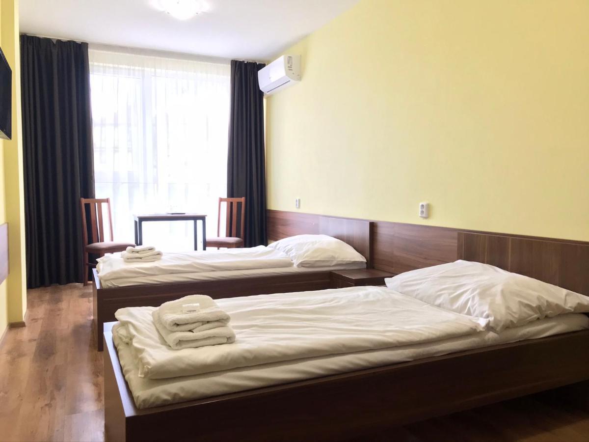 Hotel Aréna Brumov Esterno foto
